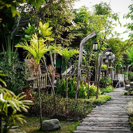 La Luna Resort Yogyakarta Sleman  Luaran gambar