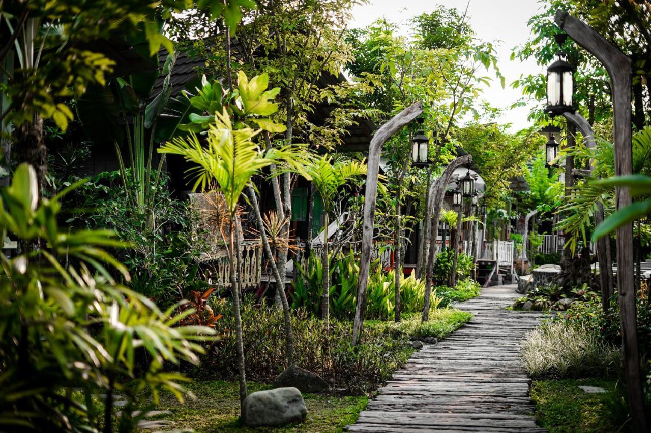 La Luna Resort Yogyakarta Sleman  Luaran gambar